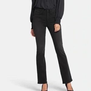 NWT NYDJ Lift Tuck Slimming Bootcut Leg Jeans in Black size 12